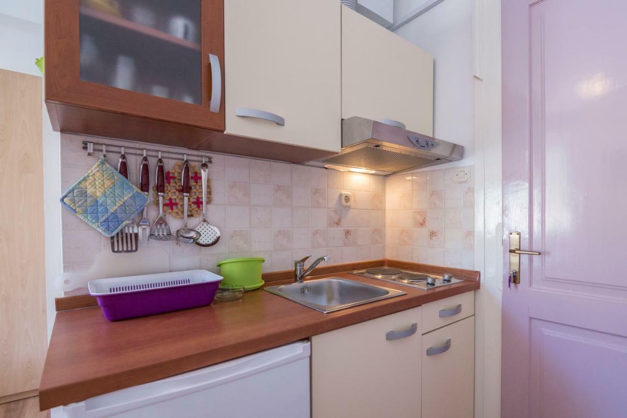 Apartment Riva 5 Komiza Exterior photo